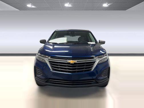 Blue Glow Metallic 2022 Chevrolet Equinox LS