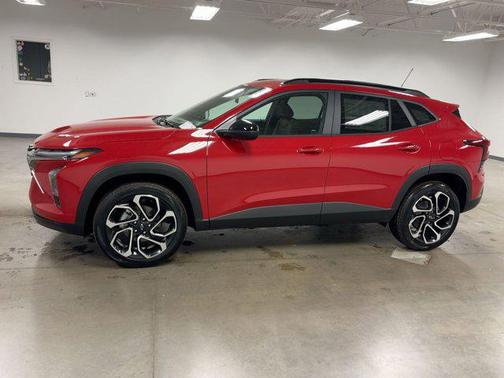 Apex Red 2026 Chevrolet Trax FWD 2RS