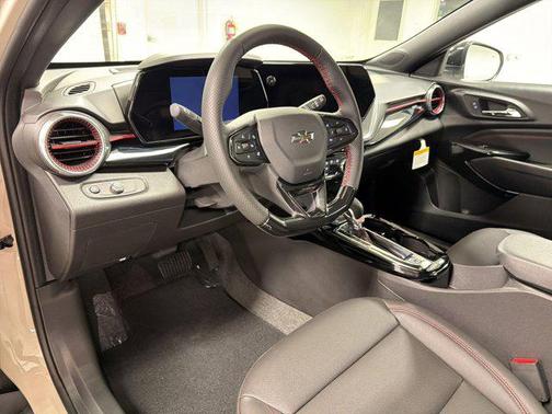 White Sands 2026 Chevrolet Trax FWD 2RS