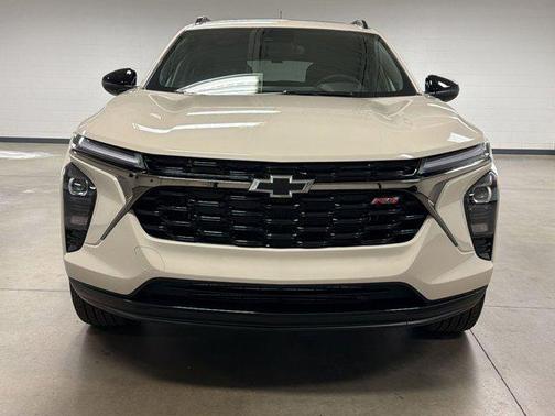 White Sands 2026 Chevrolet Trax FWD 2RS