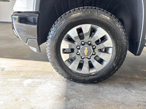 2025 Chevrolet Silverado 2500 Custom