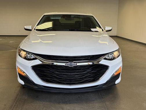 2023 Chevrolet Malibu FWD RS