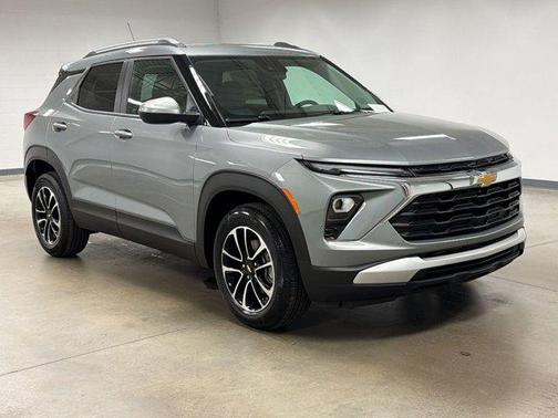 Sterling Gray Metallic 2026 Chevrolet Trailblazer LT