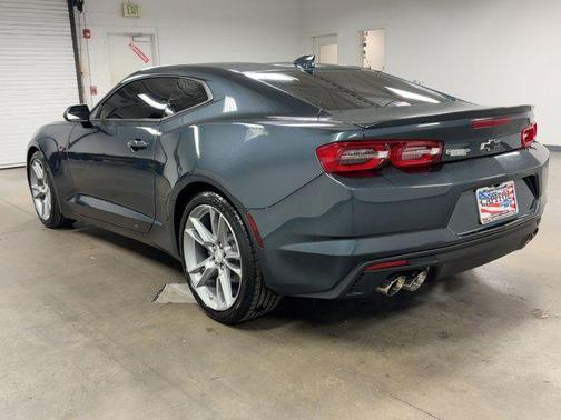 2021 Chevrolet Camaro RWD Coupe LT1