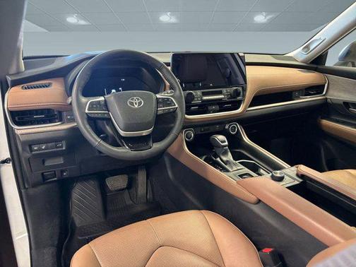 2024 Toyota Grand Highlander Platinum