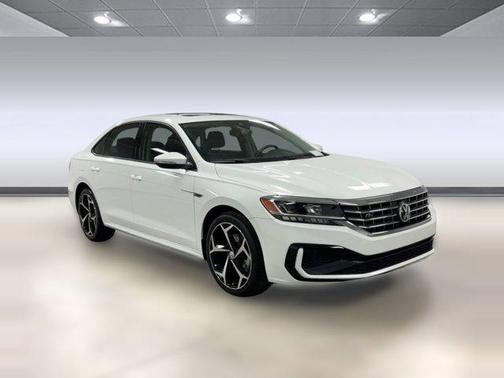 2020 Volkswagen Passat 2.0T R-Line