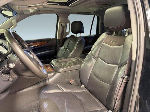 2015 Cadillac Escalade Luxury