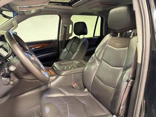 2015 Cadillac Escalade Luxury