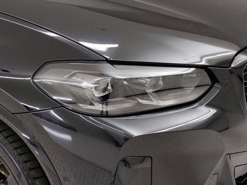2023 BMW X4 xDrive30i