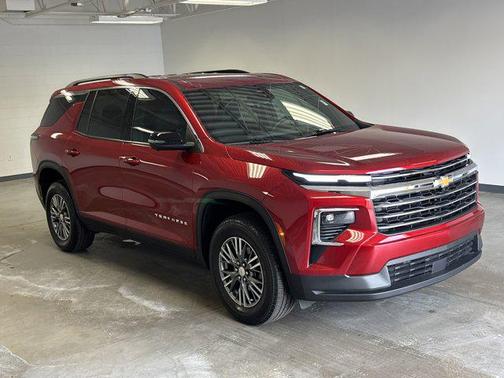 2024 Chevrolet Traverse LT