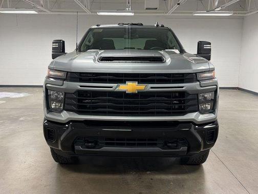 2026 Chevrolet Silverado 2500 Custom