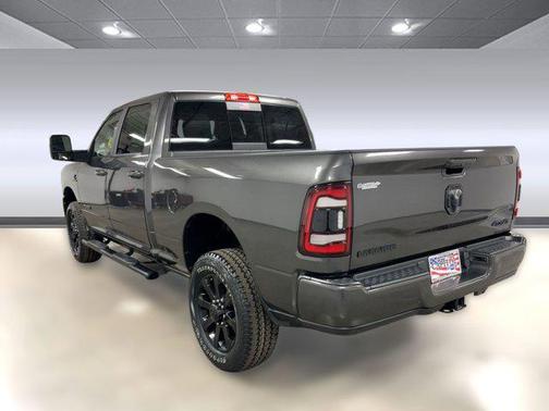 2024 RAM 2500 Laramie Crew Cab 4x4 6'4' Box