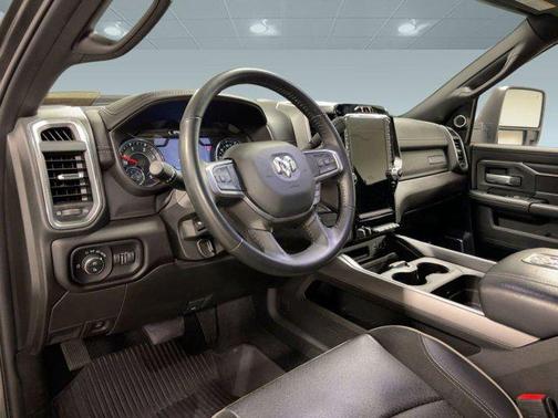 2024 RAM 2500 Laramie Crew Cab 4x4 6'4' Box