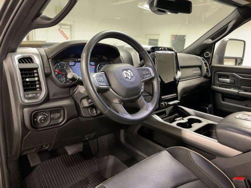 2024 RAM 2500 Laramie Crew Cab 4x4 6'4' Box