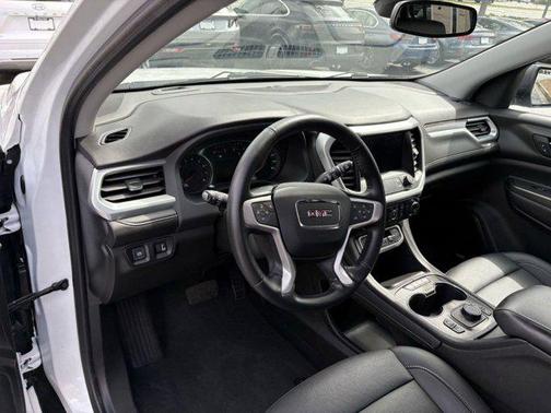 2022 GMC Acadia FWD SLT