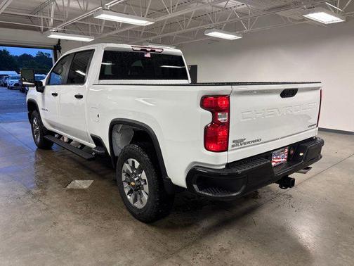 2025 Chevrolet Silverado 2500 Custom