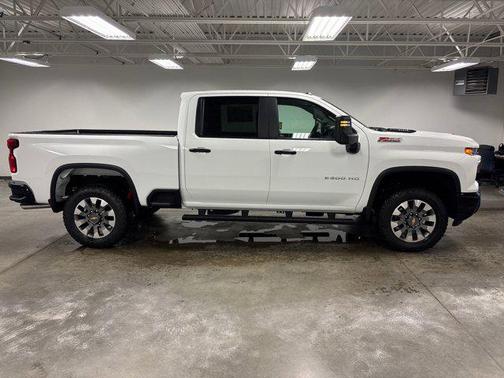 2025 Chevrolet Silverado 2500 Custom