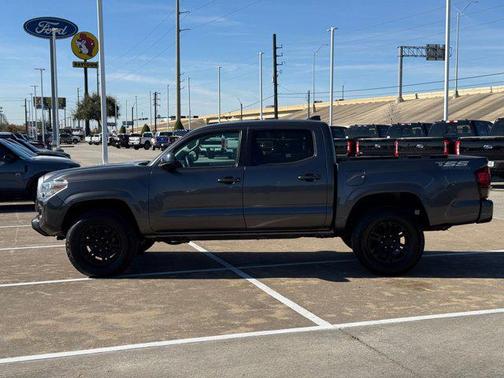 2019 Toyota Tacoma SR