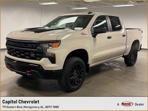 White Sands 2026 Chevrolet Silverado 1500 Custom Trail Boss