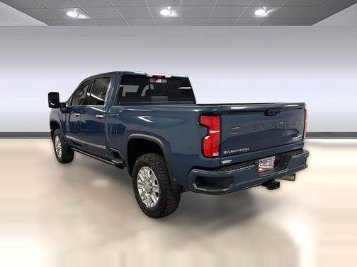 Lakeshore Blue Metallic 2025 Chevrolet Silverado 3500 High Country
