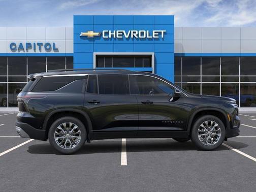 Mosaic Black Metallic 2026 Chevrolet Traverse LT