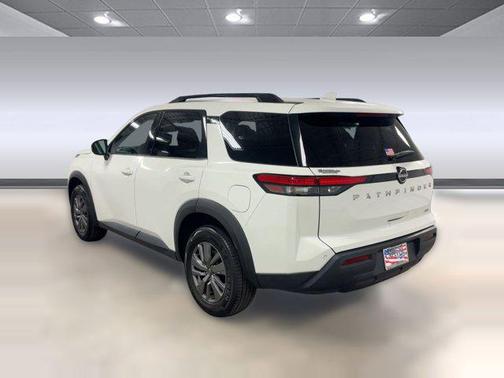 2025 Nissan Pathfinder SV 4WD