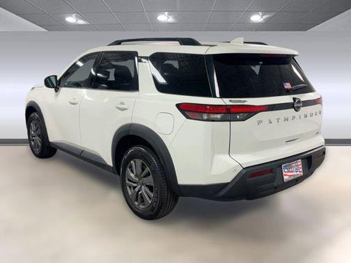 2025 Nissan Pathfinder SV 4WD