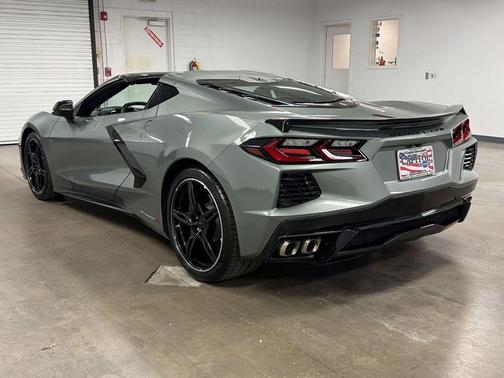 Hypersonic Gray Metallic 2024 Chevrolet Corvette Stingray w/2LT
