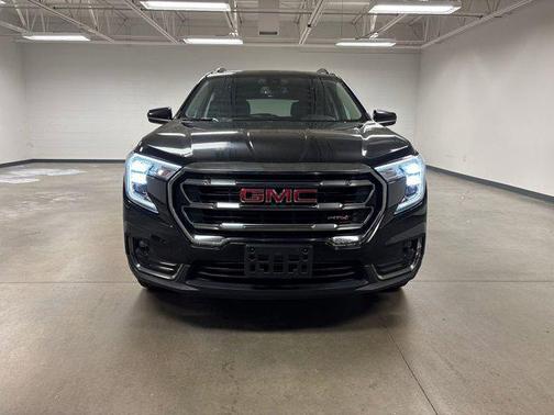2023 GMC Terrain AWD AT4