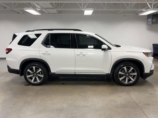 2025 Honda Pilot Elite