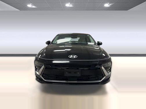 Abyss Black 2025 Hyundai SONATA SEL