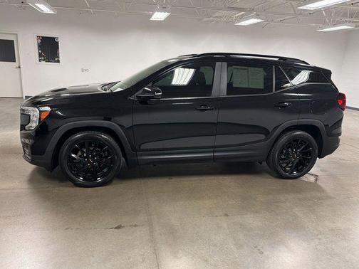 Ebony Twilight Metallic 2023 GMC Terrain SLE