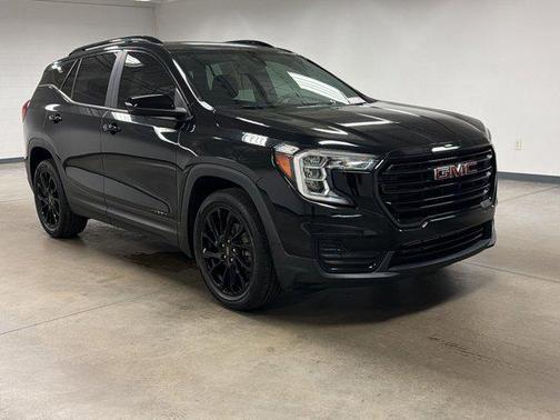 Ebony Twilight Metallic 2023 GMC Terrain SLE
