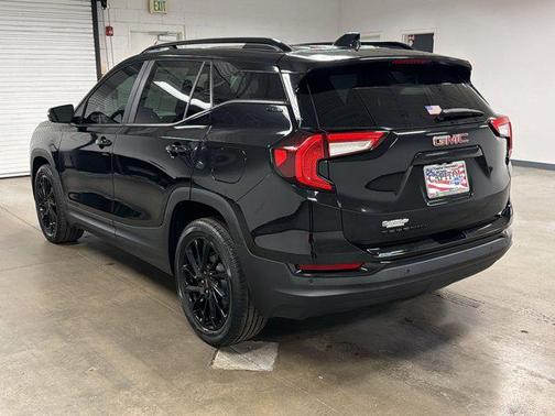 Ebony Twilight Metallic 2023 GMC Terrain SLE