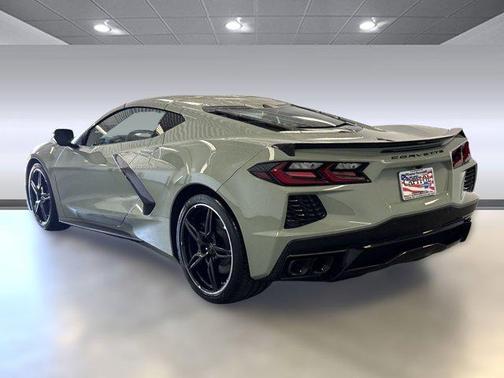 2024 Chevrolet Corvette Stingray w/2LT