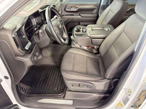 Summit White 2024 Chevrolet Silverado 2500 LT