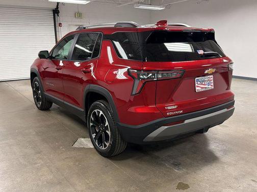 Radiant Red Tintcoat 2026 Chevrolet Equinox 1LT