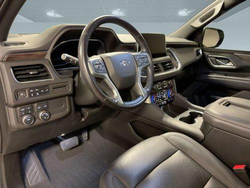 2022 Chevrolet Suburban 4WD Z71