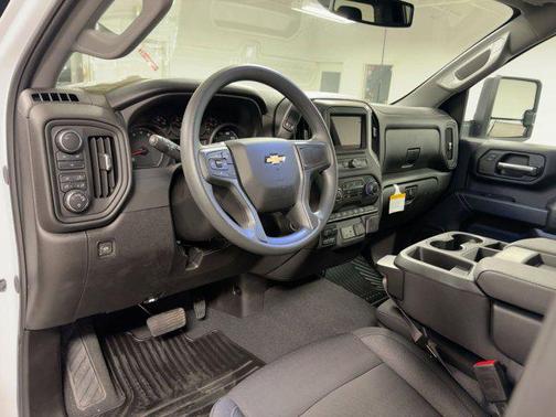 2025 Chevrolet Silverado 2500 Custom