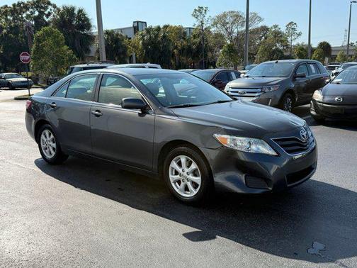 2011 Toyota Camry LE