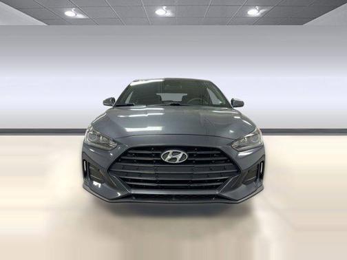 2021 Hyundai Veloster 2