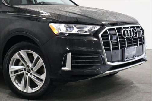 2023 Audi Q7 Premium Plus 55 TFSI quattro Tiptronic