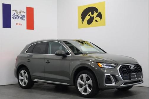 2023 Audi Q5 S line Premium Plus