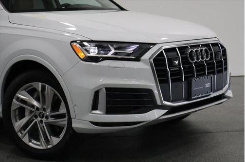 2022 Audi Q7 Premium Plus 45 TFSI quattro Tiptronic
