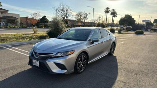 2019 Toyota Camry XLE