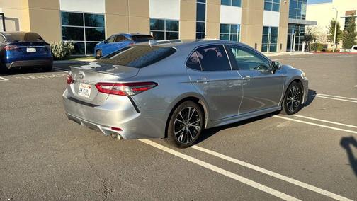 2019 Toyota Camry XLE