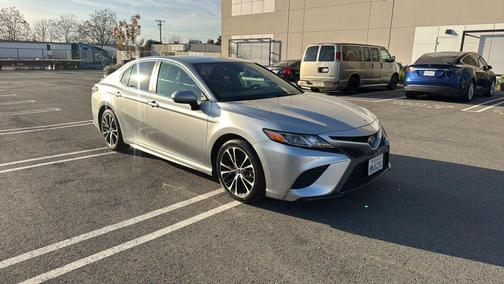 2019 Toyota Camry XLE