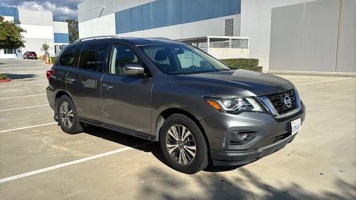 2019 Nissan Pathfinder S