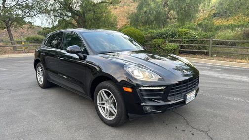 2018 Porsche Macan Macan Sport Edition