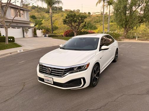2021 Volkswagen Passat 2.0T R-Line